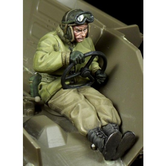 1/35 M8 Greyhound Crewmen (3 Figures) 1/35 M8 Greyhound Crewmen (3 Figures)