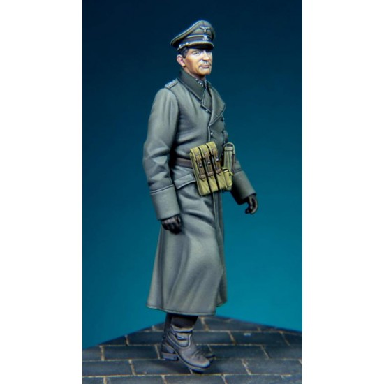 1/35 WWII Waffen SS Officer 1/35 WWII Waffen SS Officer