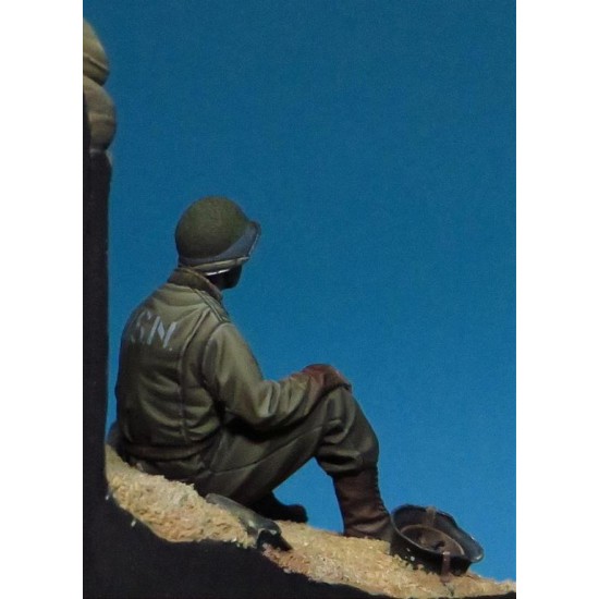 1/35 WWII US Navy Corpsman (medic) #2, Normandy 1944 1/35 WWII US Navy Corpsman (medic) #2, Normandy 1944