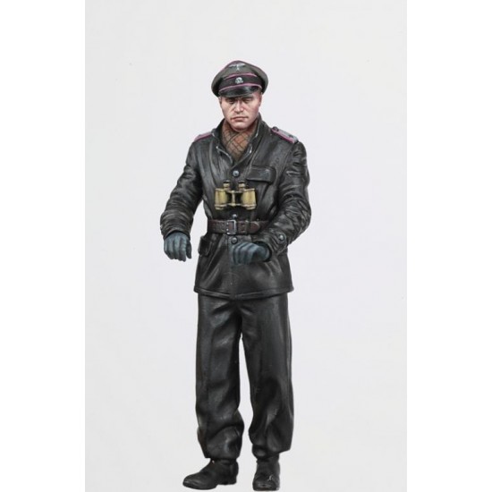 1/35 WWII Waffen SS Panzer Commander (with optional heagear) 1/35 WWII Waffen SS Panzer Commander (with optional heagear)