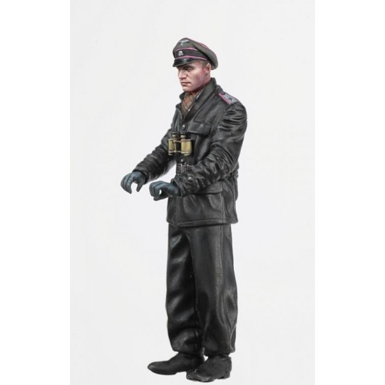 1/35 WWII Waffen SS Panzer Commander (with optional heagear) 1/35 WWII Waffen SS Panzer Commander (with optional heagear)