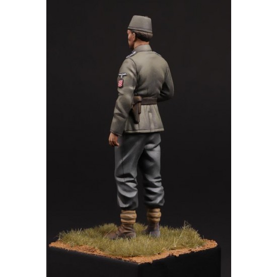 1/35 WWII Waffen SS Soldier Division Handschar #1 1/35 WWII Waffen SS Soldier Division Handschar #1