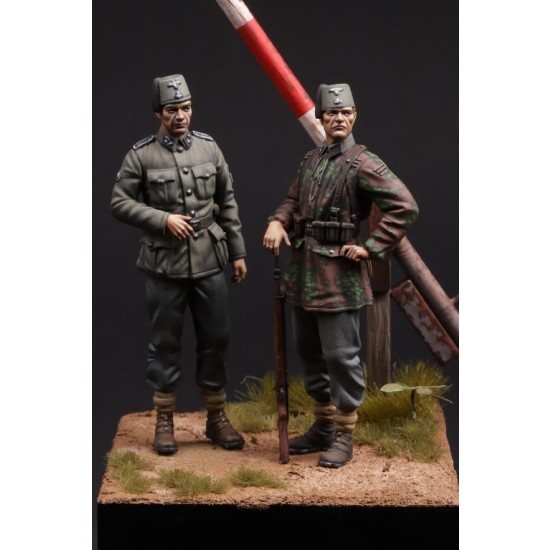 1/35 WWII Waffen SS Soldiers - Division Handschar 1/35 WWII Waffen SS Soldiers - Division Handschar