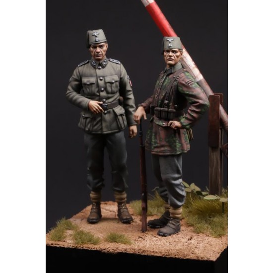 1/35 WWII Waffen SS Soldiers - Division Handschar 1/35 WWII Waffen SS Soldiers - Division Handschar