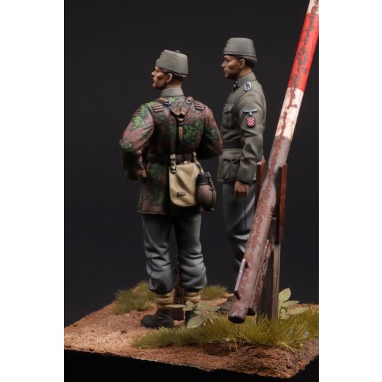 1/35 WWII Waffen SS Soldiers - Division Handschar 1/35 WWII Waffen SS Soldiers - Division Handschar