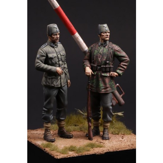1/35 WWII Waffen SS Soldiers - Division Handschar 1/35 WWII Waffen SS Soldiers - Division Handschar