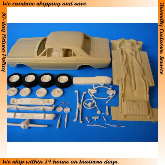 1/25 Ford XT GT 4-door Curbside kit 1/25 Ford XT GT 4-door Curbside kit