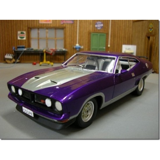1/25 XB 2 Door Complete Kerbside kit 1/25 XB 2 Door Complete Kerbside kit