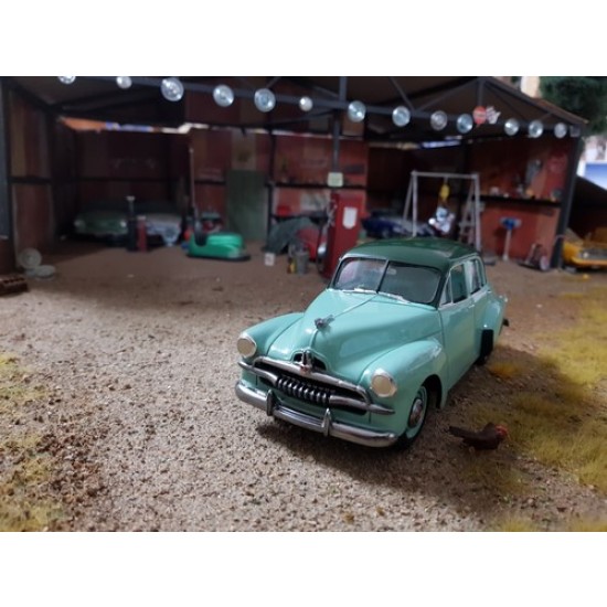 1/25 FJ Kerbside Antique Car Pack Resin Kit 1/25 FJ Kerbside Antique Car Pack Resin Kit