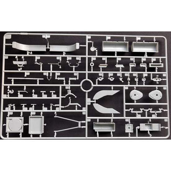 1/35 US Crawler Sixty Tractor 1/35 US Crawler Sixty Tractor