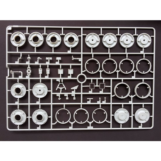 1/35 British 30ton Scammel Pioneer TRMU30/TRCU30 Tank Transporter 1/35 British 30ton Scammel Pioneer TRMU30/TRCU30 Tank Transporter