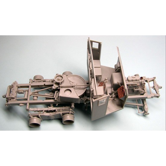 1/35 British Scammell Pioneer SV/2S Recovery Tractor 1/35 British Scammell Pioneer SV/2S Recovery Tractor