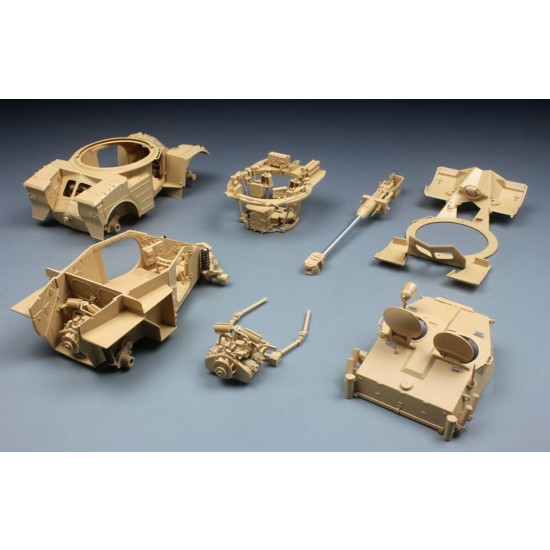 1/35 Panhard AML-90 Armoured Scout Car 1/35 Panhard AML-90 Armoured Scout Car