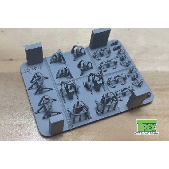 1/35 M4 Sherman Guards Set (for Casted Hull) for 2 Tanks 1/35 M4 Sherman Guards Set (for Casted Hull) for 2 Tanks