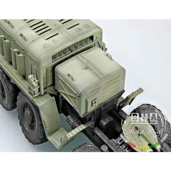 1/35 MAZ-537G intermediate type with MAZ/ChMZAP 5247G semitrailer 1/35 MAZ-537G intermediate type with MAZ/ChMZAP 5247G semitrailer