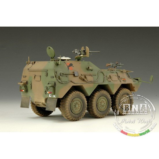 1/35 JGSDF Command post Car Type 82 1/35 JGSDF Command post Car Type 82