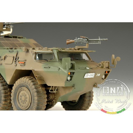 1/35 JGSDF Command post Car Type 82 1/35 JGSDF Command post Car Type 82