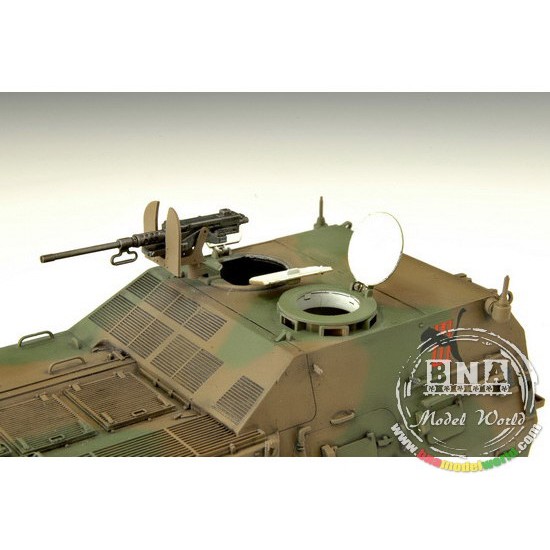 1/35 JGSDF Command post Car Type 82 1/35 JGSDF Command post Car Type 82