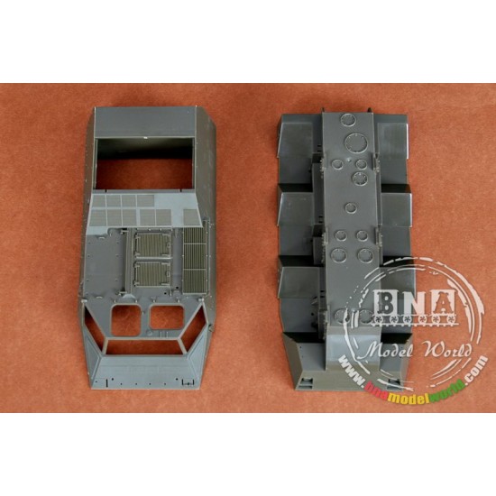 1/35 JGSDF Command post Car Type 82 1/35 JGSDF Command post Car Type 82