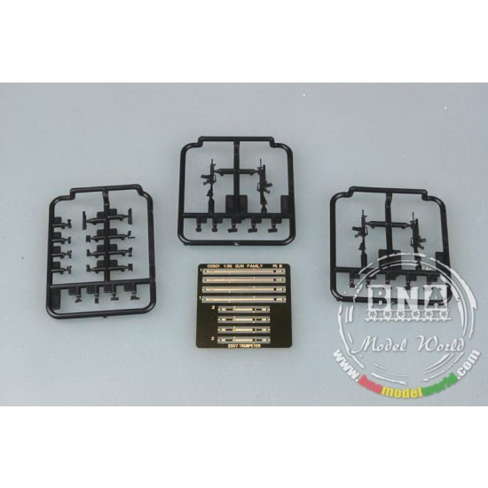 1/35 Weapon Series: AR15/M16/M4 Family - M16A2/M203 &M733 1/35 Weapon Series: AR15/M16/M4 Family - M16A2/M203 &M733