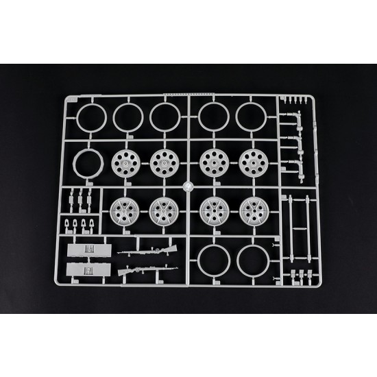 1/16 SdKfz 251D Armoured Personnel Carrier 1/16 SdKfz 251D Armoured Personnel Carrier