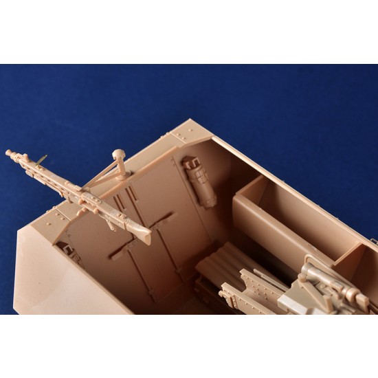 1/16 Sd.Kfz 251/22D Half-track APC 1/16 Sd.Kfz 251/22D Half-track APC