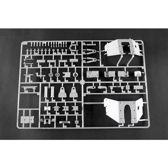 1/16 Sd.Kfz 251/22D Half-track APC 1/16 Sd.Kfz 251/22D Half-track APC
