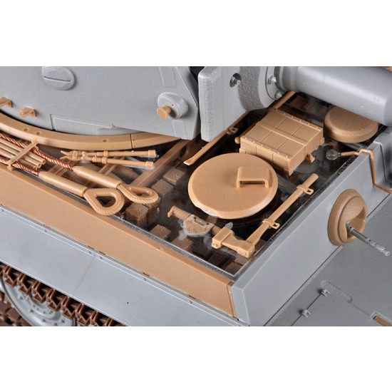 1/16 Pz.Kpfw.VI Ausf.E Sd.Kfz. 181 Tiger I Late Production 1/16 Pz.Kpfw.VI Ausf.E Sd.Kfz. 181 Tiger I Late Production