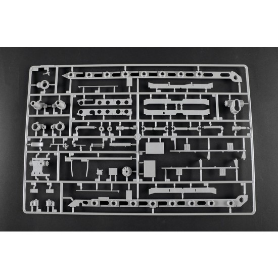1/16 Pz.Kpfw.VI Ausf.E Sd.Kfz. 181 Tiger I Late Production 1/16 Pz.Kpfw.VI Ausf.E Sd.Kfz. 181 Tiger I Late Production