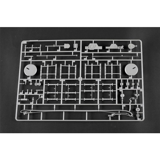 1/16 Pz.Kpfw.VI Ausf.E Sd.Kfz. 181 Tiger I Late Production 1/16 Pz.Kpfw.VI Ausf.E Sd.Kfz. 181 Tiger I Late Production