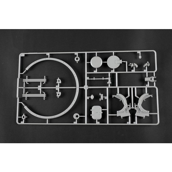 1/16 Pz.Kpfw.VI Ausf.E Sd.Kfz. 181 Tiger I Late Production 1/16 Pz.Kpfw.VI Ausf.E Sd.Kfz. 181 Tiger I Late Production