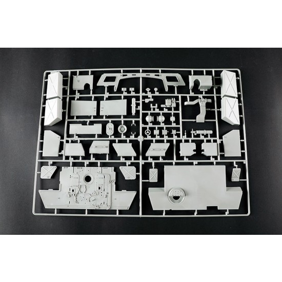 1/16 Pz.Kpfw.VI Sd.Kfz.182 Tiger II (Porsche Early vehicle Fgst.Nr.280009) 1/16 Pz.Kpfw.VI Sd.Kfz.182 Tiger II (Porsche Early vehicle Fgst.Nr.280009)