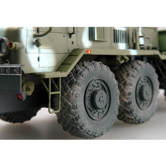 1/35 KZKT-537L Tractor 1/35 KZKT-537L Tractor