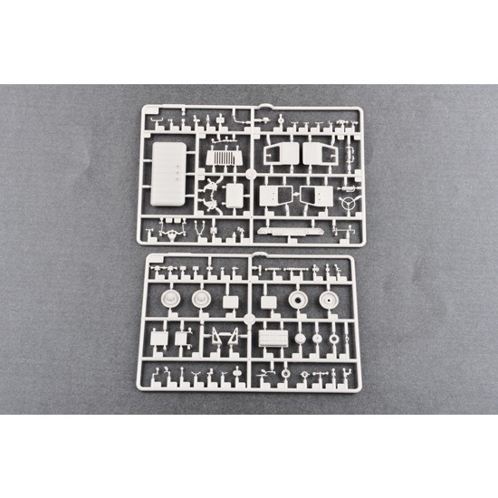 1/35 Russian GAZ-66 Light Truck with ZU-23-2 1/35 Russian GAZ-66 Light Truck with ZU-23-2