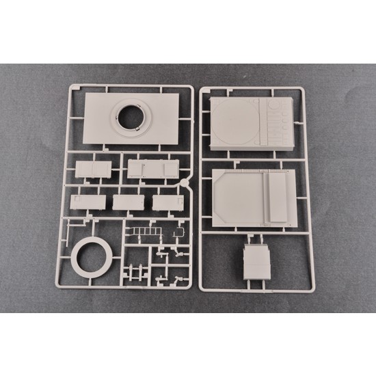 1/35 M901 Launching Station & AN/MPQ-53 Radar Set of MIM-104 Patriot SAM System (PAC-2) 1/35 M901 Launching Station & AN/MPQ-53 Radar Set of MIM-104 Patriot SAM System (PAC-2)