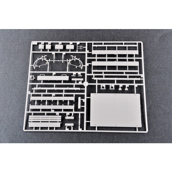 1/35 Russian URAL-375D 1/35 Russian URAL-375D