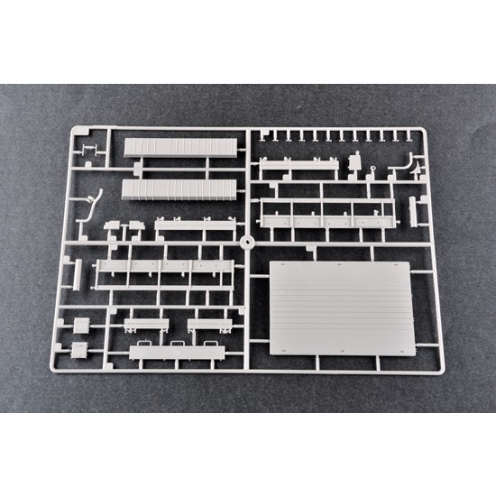 1/35 Russian URAL-375D 1/35 Russian URAL-375D