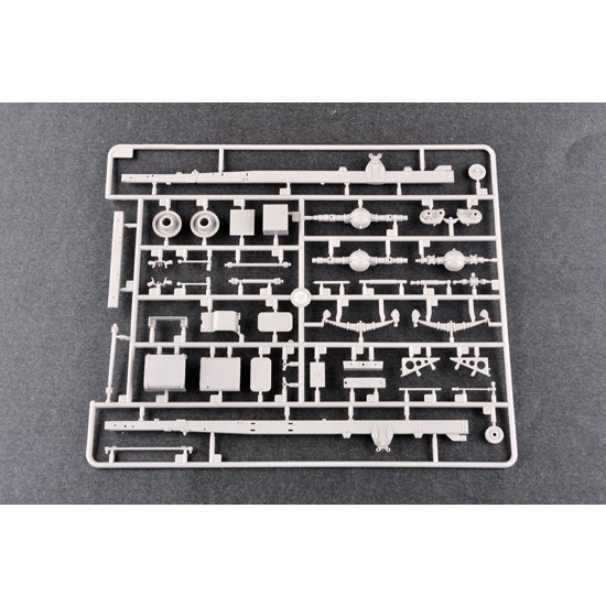 1/35 Russian URAL-375D 1/35 Russian URAL-375D