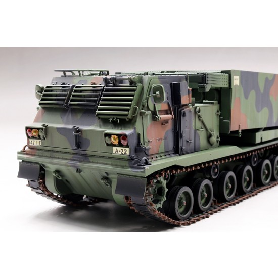 1/35 M270/A1 Multiple Launch Rocket System 1/35 M270/A1 Multiple Launch Rocket System