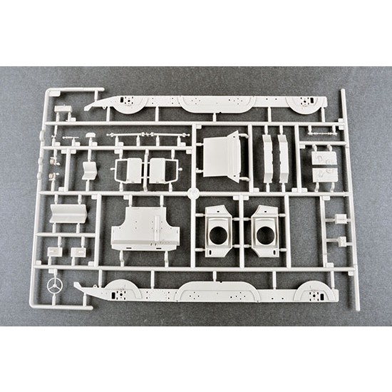 1/35 Russian Zil-135 1/35 Russian Zil-135