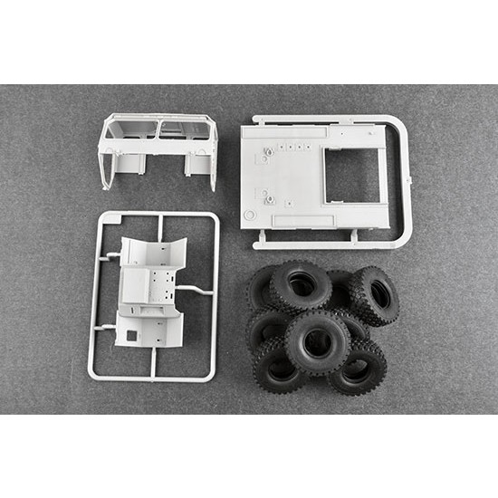 1/35 M984A2 HEMTT Wrecker 1/35 M984A2 HEMTT Wrecker