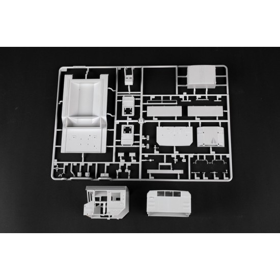 1/35 KZKT-74282 Heavy Tractor 1/35 KZKT-74282 Heavy Tractor