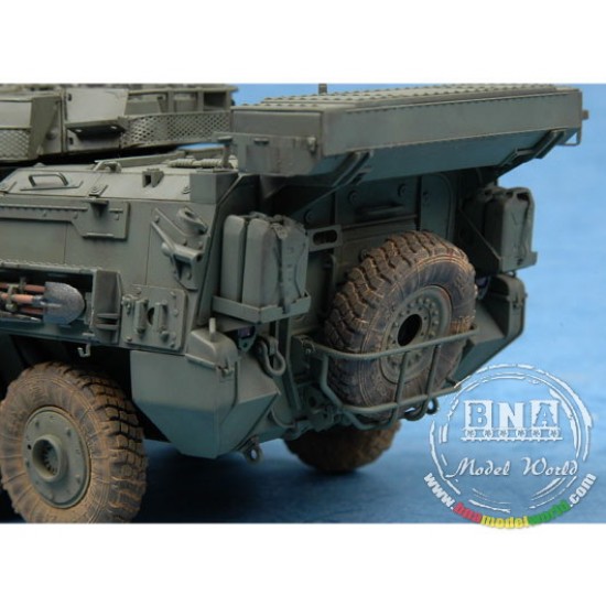 1/35 LAV-III 8x8 wheeled armoured vehicle 1/35 LAV-III 8x8 wheeled armoured vehicle