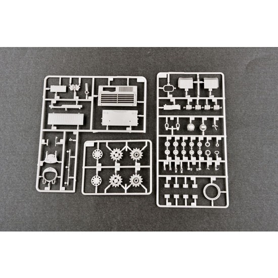 1/35 Russian T-62 BDD Mod.1984 1/35 Russian T-62 BDD Mod.1984