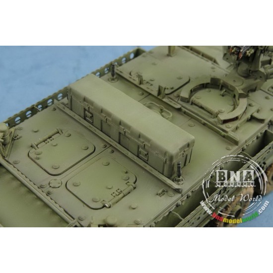 1/35 M1132 Engineer Squad Vehicle w/SMP-Surface Mine Plow/AMP 1/35 M1132 Engineer Squad Vehicle w/SMP-Surface Mine Plow/AMP