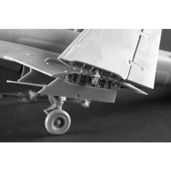 1/72 Grumman A-6E Intruder 1/72 Grumman A-6E Intruder