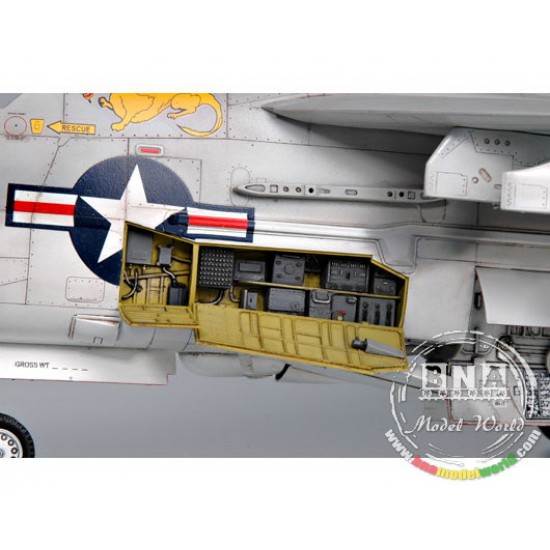 1/32 US Navy A-7E Corsair II 1/32 US Navy A-7E Corsair II