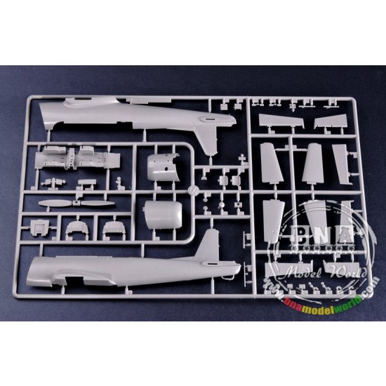 1/32 China Nanchang CJ-6 1/32 China Nanchang CJ-6