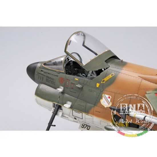 1/32 A-7D Corsair II 1/32 A-7D Corsair II