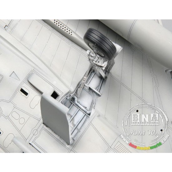 1/32 EF-2000 Eurofighter Typhoon 1/32 EF-2000 Eurofighter Typhoon